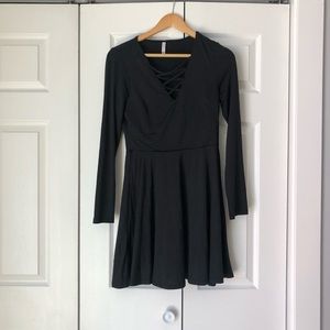 black long sleeve breathable dress